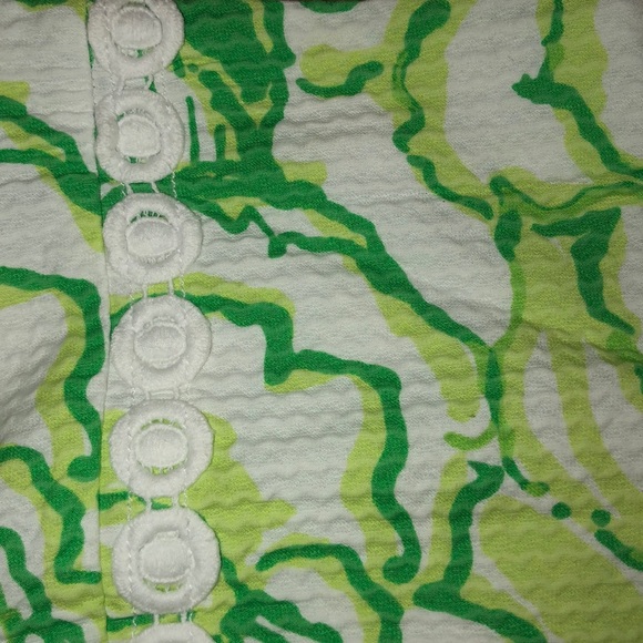 Green and white Lilly Pulitzer Shorts - Picture 2 of 3